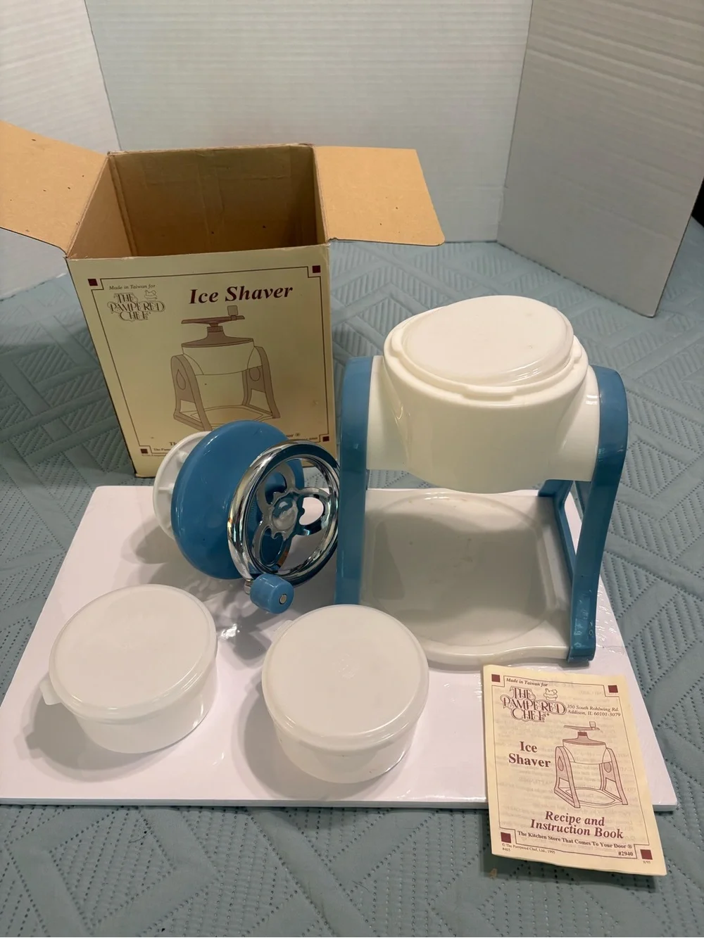 Vintage 1995 The Pampered Chef Ice Shaver in Original Box - Pre-owned #2940